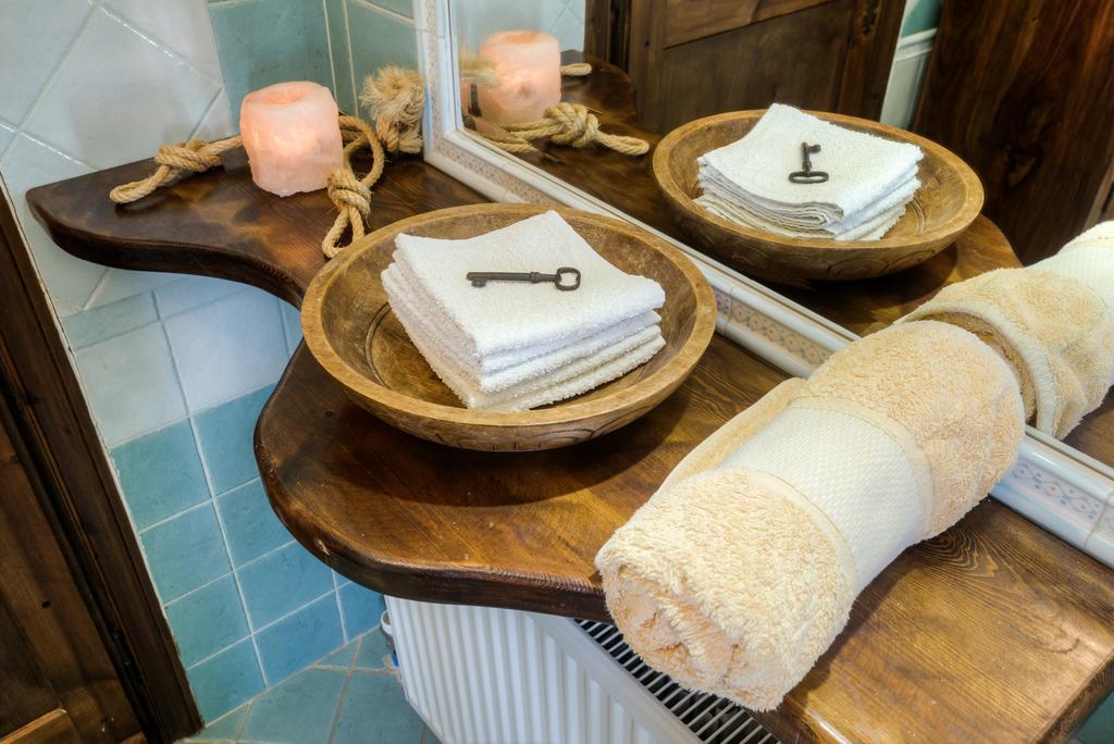 Casa Di Luce Bed & Breakfast Agia Marina  Bagian luar foto
